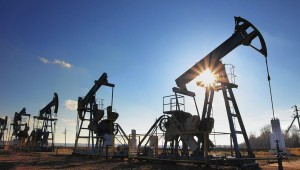 Зарубежные эксперты предсказывают России спад нефтедобычи
