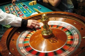 Сын главы французского МИД проиграл 700 тыс. евро в казино
