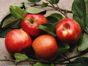 Яблоки полезны для работы сердца